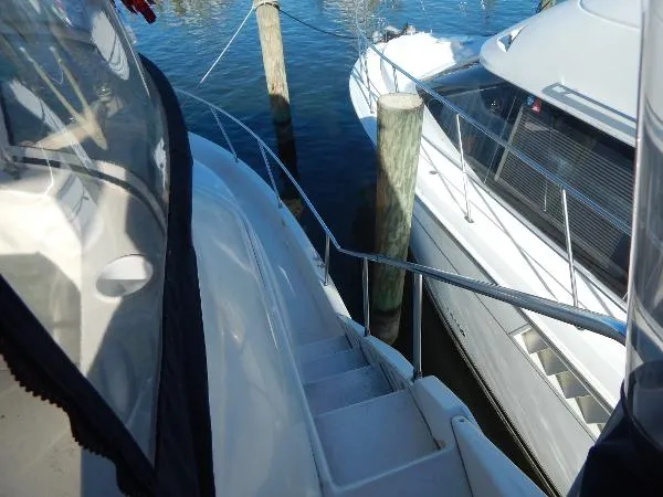 Slide: The Image of Silverton 392 Motor Yacht 2000 - 8