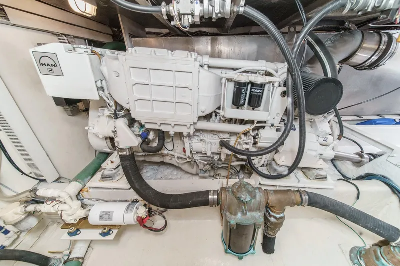 Slide: The Image of Engine room of 2000 Bayliner 5788 Pilot House Motoryacht with MAN diesel engine. - 59