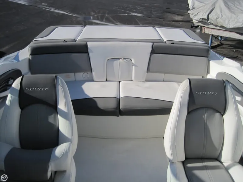 Slide: The Image of Sea Ray 205 Sport 2011 - 2