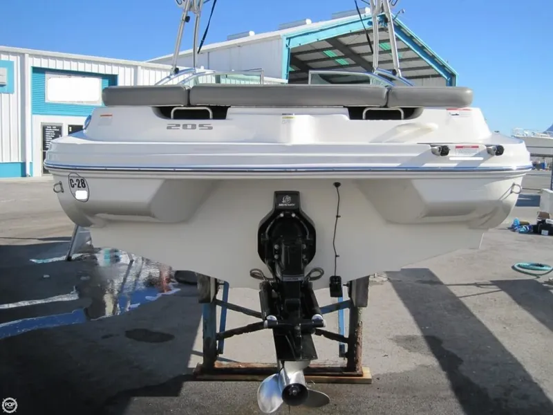 Slide: The Image of Sea Ray 205 Sport 2011 - 7