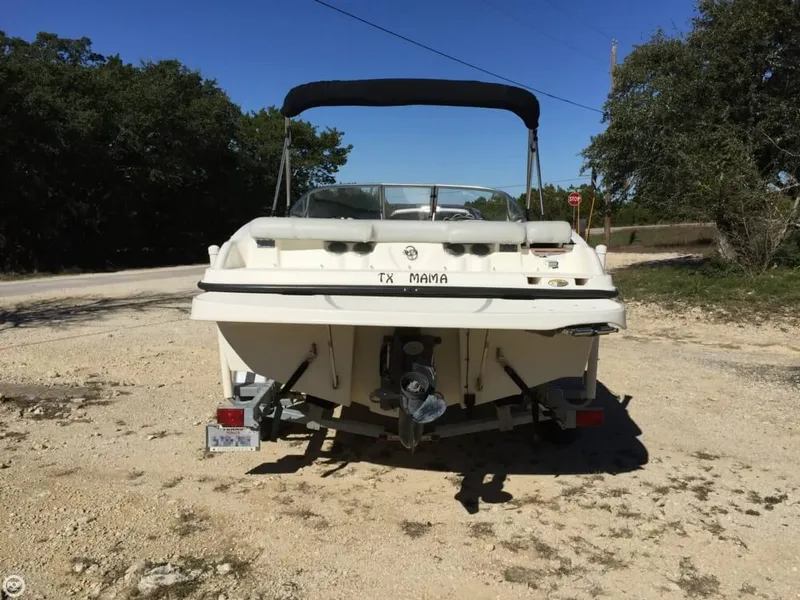 Slide: The Image of Bayliner 185 Bowrider 2011 - 3
