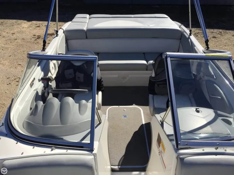 Slide: The Image of Bayliner 185 Bowrider 2011 - 4