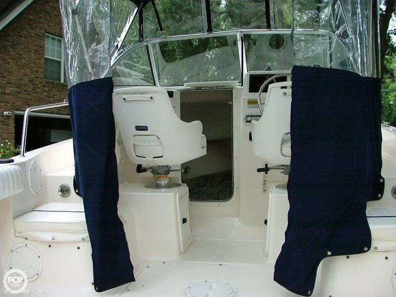 Slide: The Image of Sea Hunt Victory 215 2004 - 7