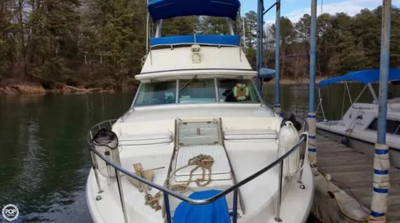 Slide: The Image of Sea Ray 300 Sedan Bridge 1979 - 2