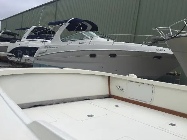 Slide: The Image of Bertram 31 Flybridge Cruiser 1973 - 5