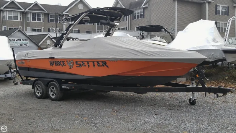 Slide: The Image of Malibu Wakesetter 247 LSV 2012 - 1