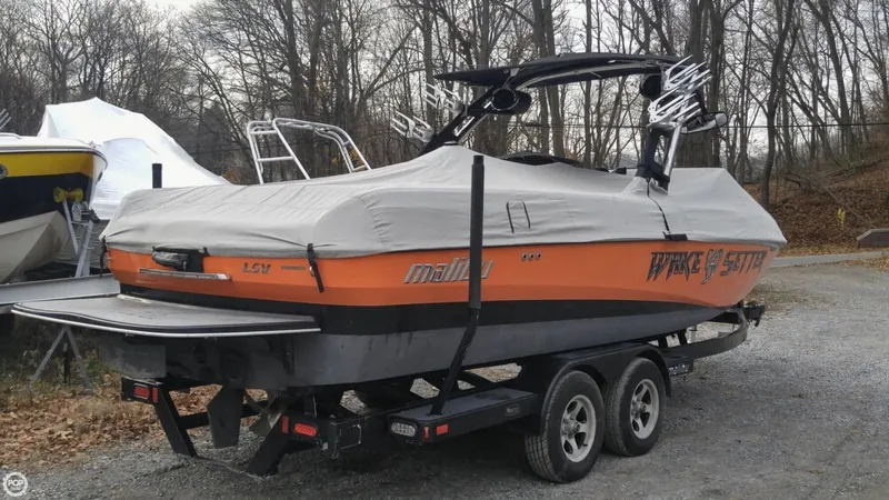 Slide: The Image of Malibu Wakesetter 247 LSV 2012 - 3
