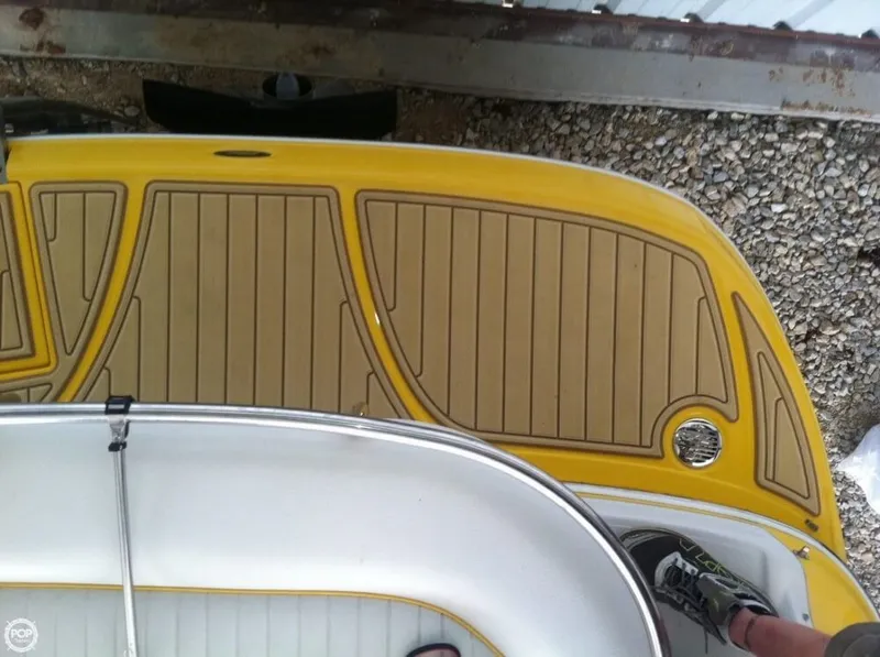 Slide: The Image of Crownline Boats 260 LS 2007 - 8