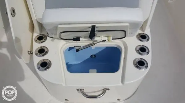 Slide: The Image of Boston Whaler 240 Dauntless 2014 - 6