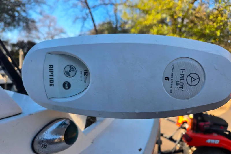 Slide: The Image of 2021 Alumaweld Intruder Outboard 20 with Riptide i-Pilot Link GPS system. - 12