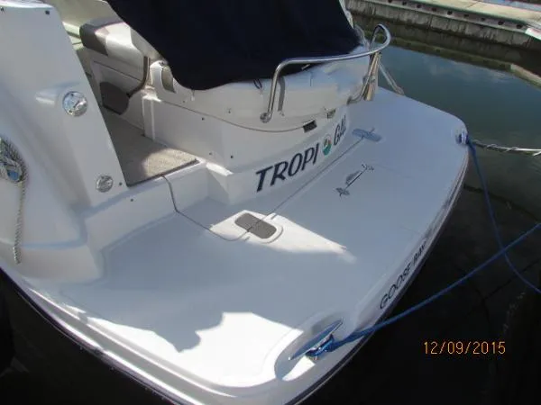 Slide: The Image of Monterey 320 Sport Yacht 2009 - 7