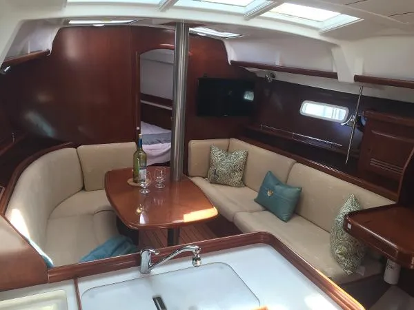 Slide: The Image of Beneteau 373 2006 - 3
