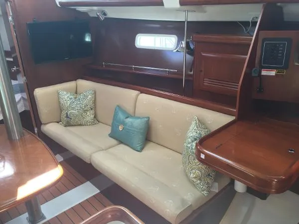 Slide: The Image of Beneteau 373 2006 - 4
