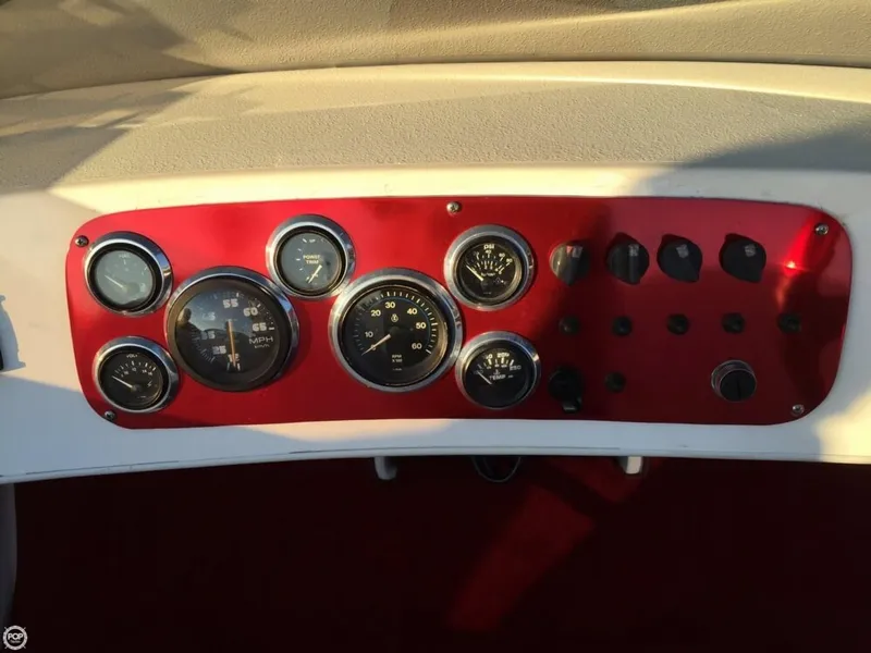 Slide: The Image of Donzi 22 Classic Speed Boat 1996 - 4