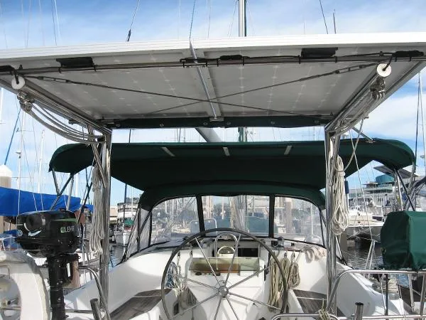 Slide: The Image of Beneteau Oceanis 411 1999 - 10