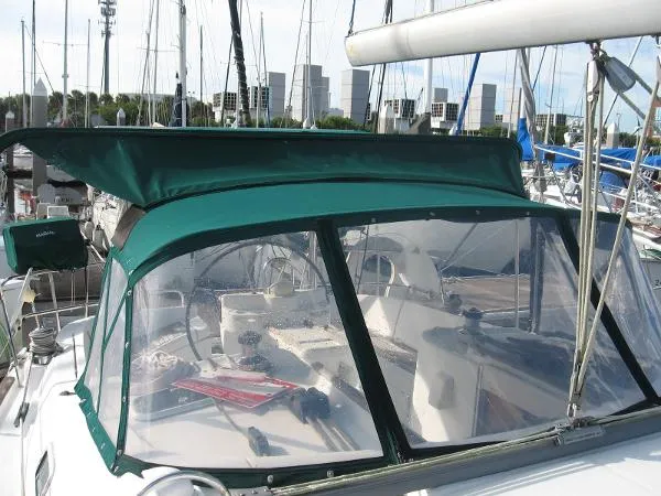 Slide: The Image of Beneteau Oceanis 411 1999 - 5