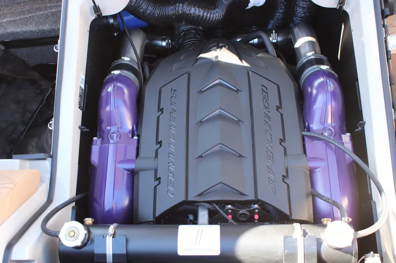 Slide: The Image of MasterCraft XStar 25 2026 - 9