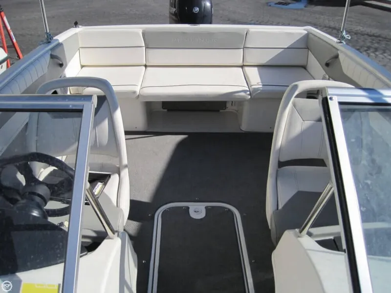 Slide: The Image of Bayliner 190 BR 2013 - 8