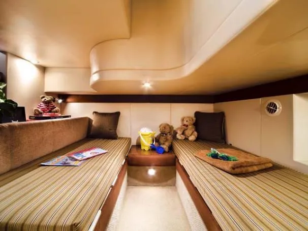 Slide: The Image of Meridian 341 Sedan 2008 - 6