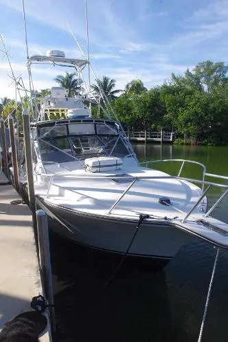 Slide: The Image of Albemarle 320 Express Fisherman 2001 - 0