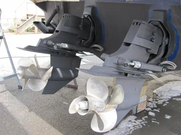 Slide: The Image of Sea Ray Sundancer 300 DA 2006 - 4