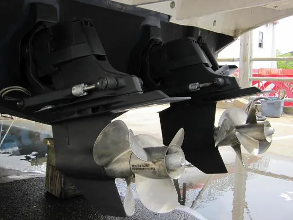 Slide: The Image of Sea Ray Sundancer 300 DA 2006 - 5