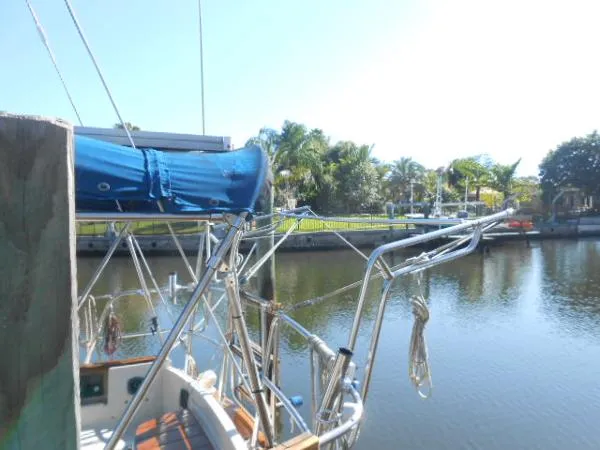 Slide: The Image of Island Packet Cutter 1990 - 10