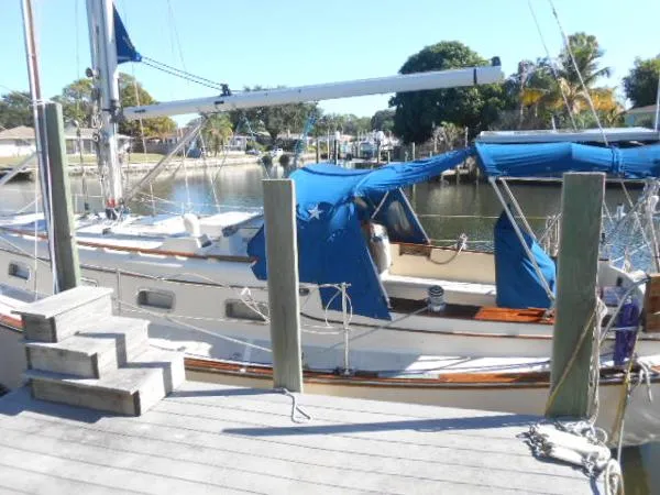 Slide: The Image of Island Packet Cutter 1990 - 5