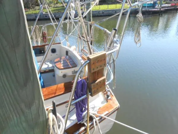 Slide: The Image of Island Packet Cutter 1990 - 9
