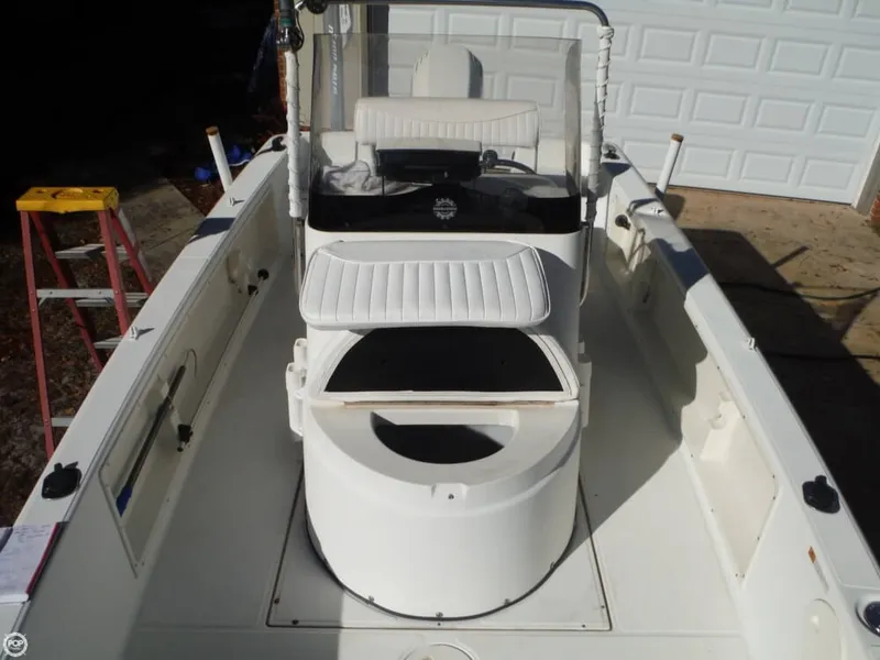 Slide: The Image of Fish Hawk 200 BF 2002 - 3