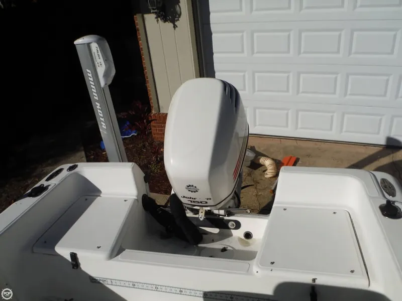 Slide: The Image of Fish Hawk 200 BF 2002 - 7
