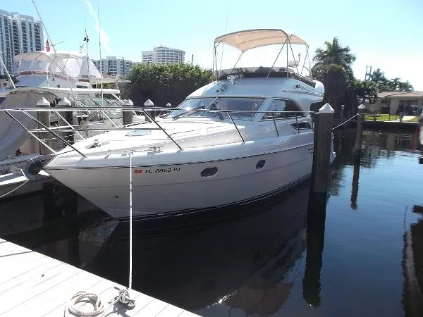 Slide: The Image of Viking Sport Cruiser Flybridge 2000 - 0