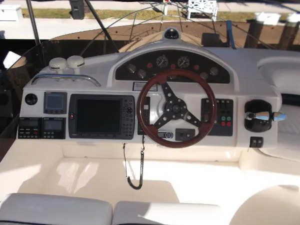 Slide: The Image of Viking Sport Cruiser Flybridge 2000 - 5