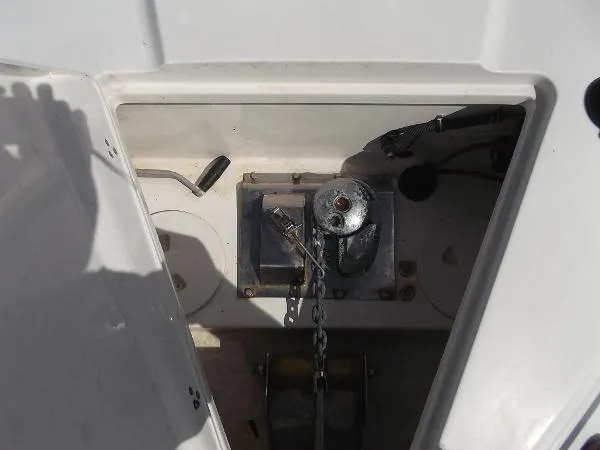 Slide: The Image of Fountain 33 Sportfish Cruiser 2006 - 8