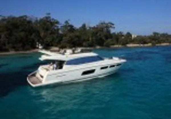 Slide: The Image of Prestige 550 Fly 2015 - 0