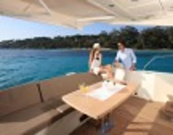 Slide: The Image of Prestige 550 Fly 2015 - 3