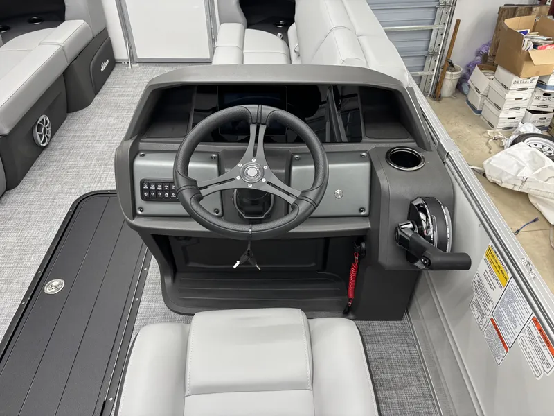 Slide: The Image of Sun Tracker Party Barge 22 RF XP3 2026 - 13