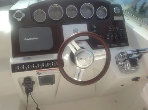 Slide: The Image of Sea Ray 310 Sundancer 2011 - 11
