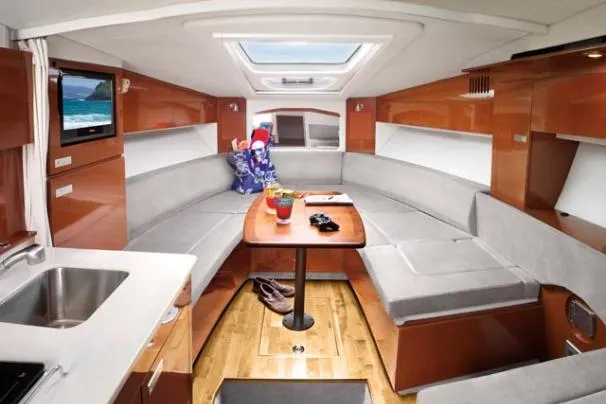 Slide: The Image of Sea Ray 310 Sundancer 2011 - 4