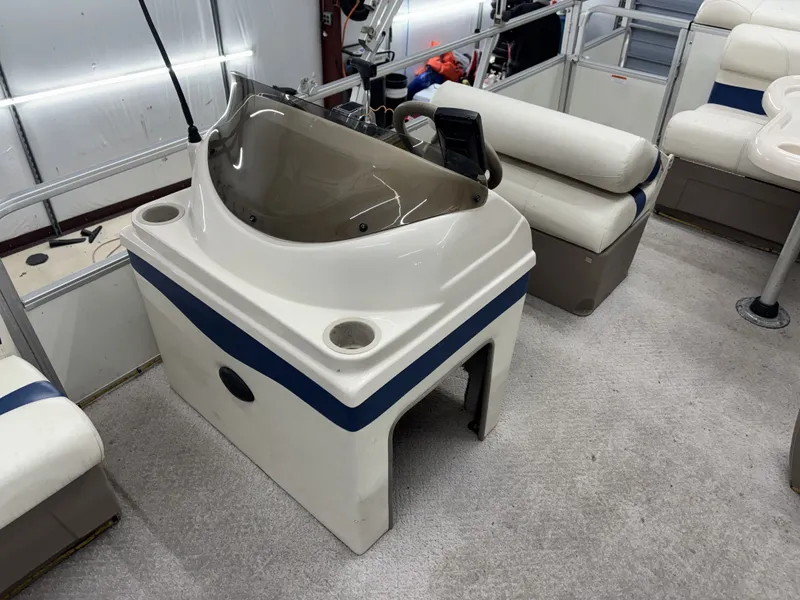 Slide: The Image of Fisher Boats 180 2006 - 6