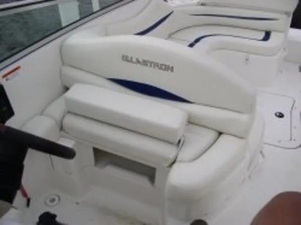 Slide: The Image of Glastron GS 269 2005 - 6