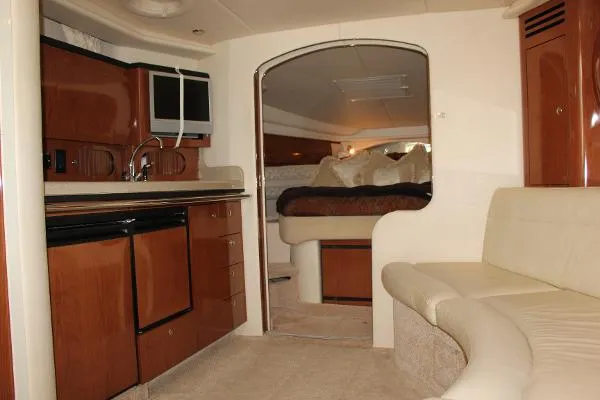 Slide: The Image of Sea Ray 360 Sundancer 2003 - 10