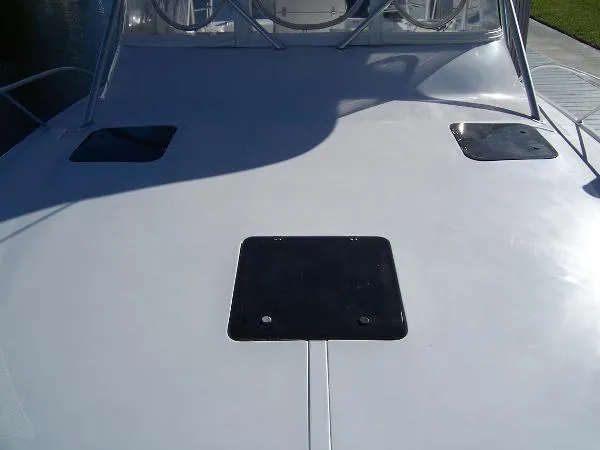 Slide: The Image of Luhrs Express Sportfish 1998 - 10