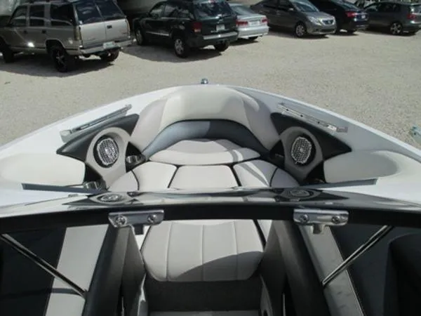 Slide: The Image of Malibu Wakesetter 247 LSV 2011 - 10