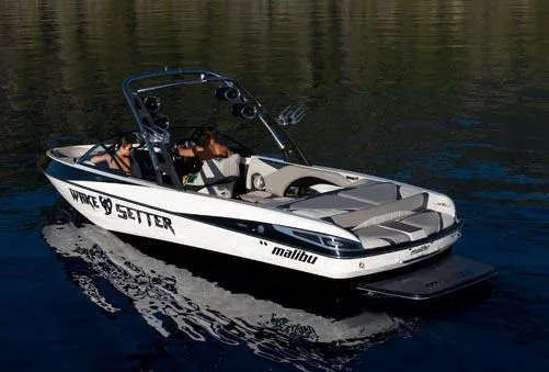 Slide: The Image of Malibu Wakesetter 247 LSV 2011 - 2