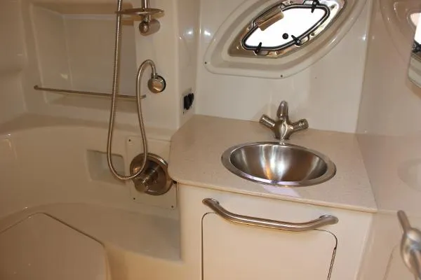Slide: The Image of Sea Ray 330 Sundancer 2008 - 8