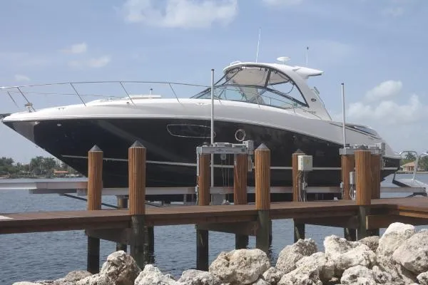 Slide: The Image of Sea Ray 370 Sundancer 2011 - 1