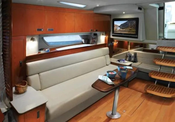 Slide: The Image of Sea Ray 370 Sundancer 2011 - 7