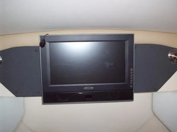 Slide: The Image of Larson 857 Mid Cabin 2011 - 4
