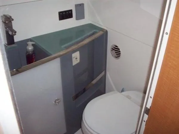 Slide: The Image of Larson 857 Mid Cabin 2011 - 6